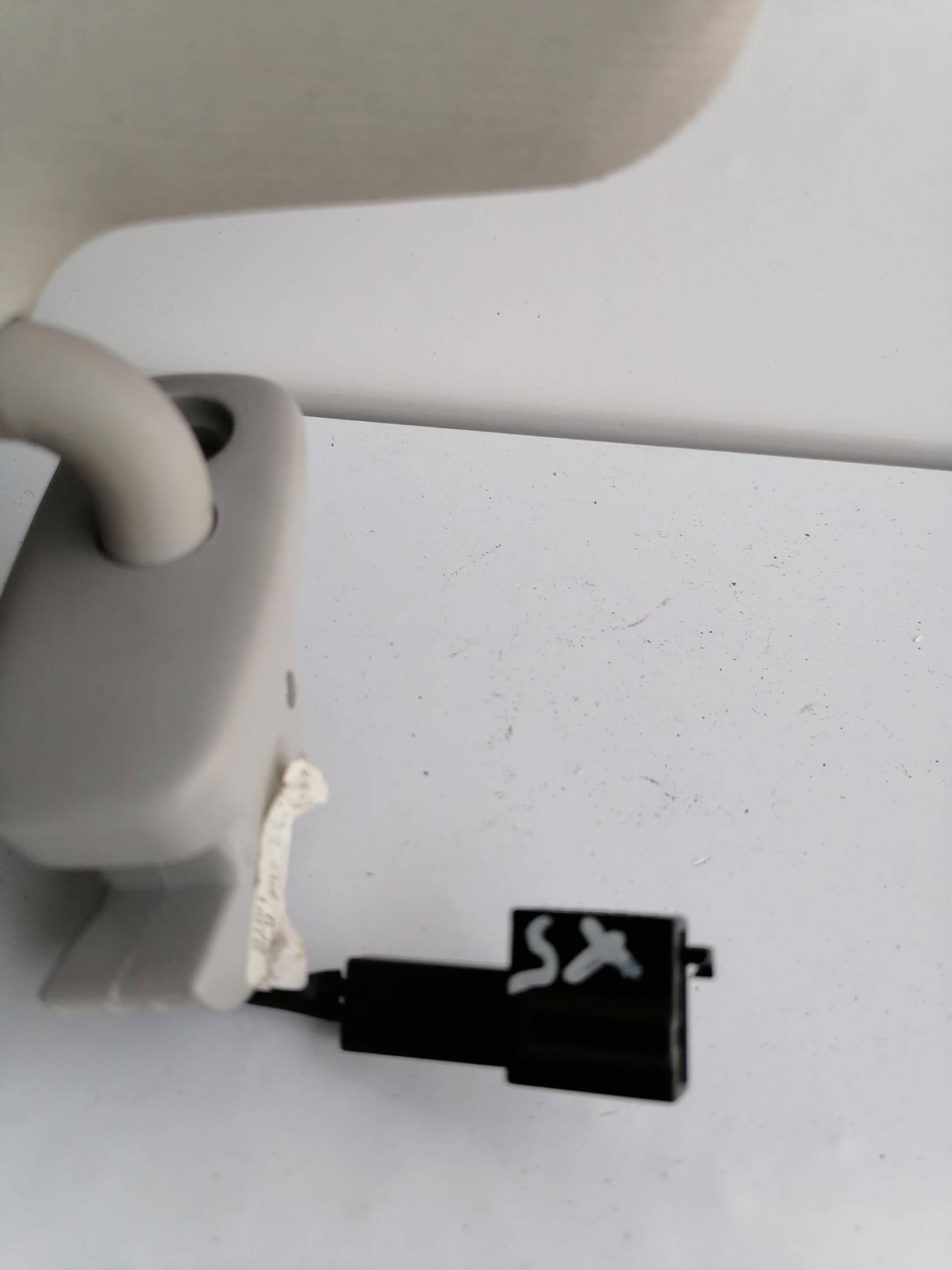 Aletta parasole parabrezza sx.